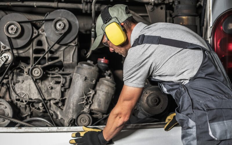 Mechanics & Auto Repair Workshops